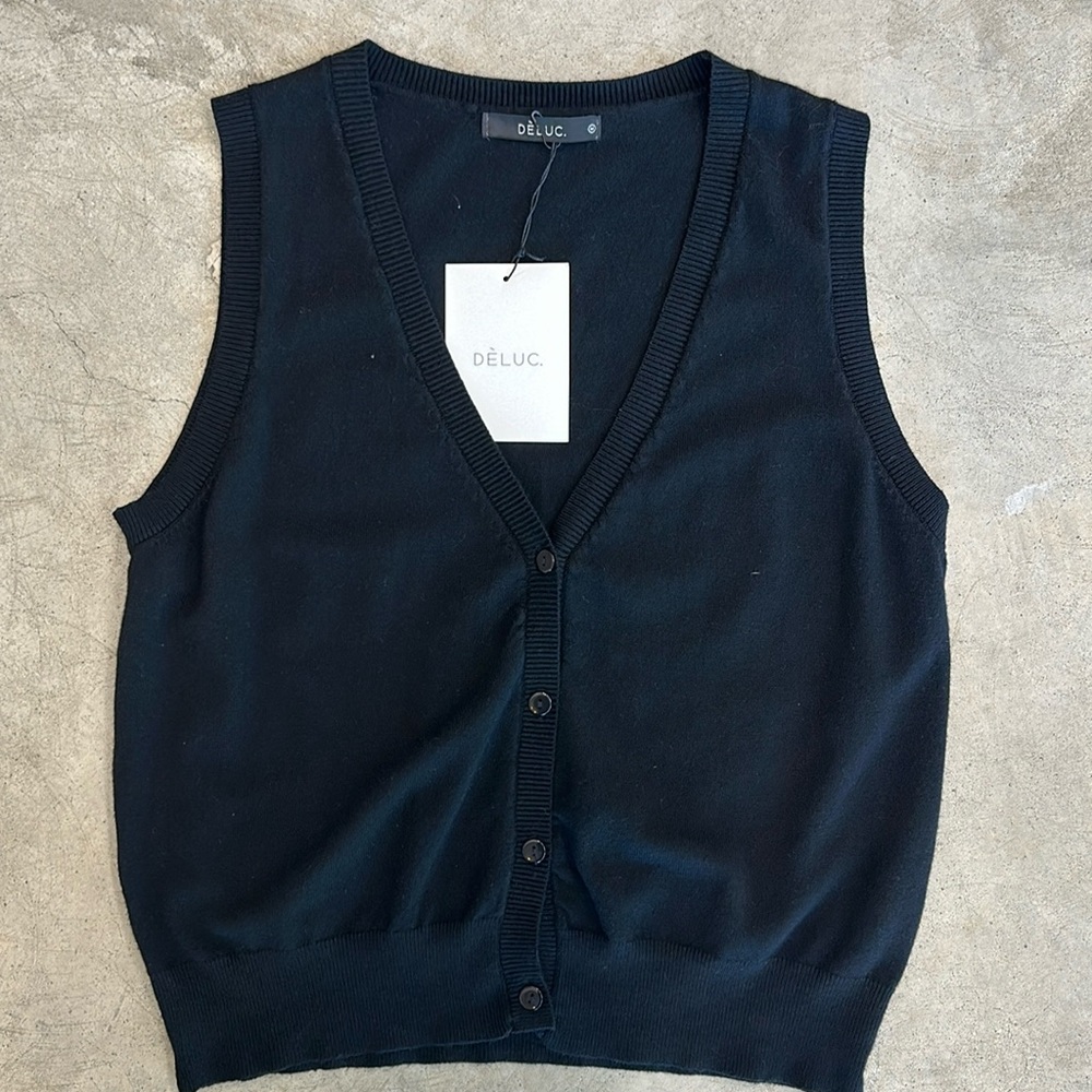 Deluc Berberis knit vest in black size M